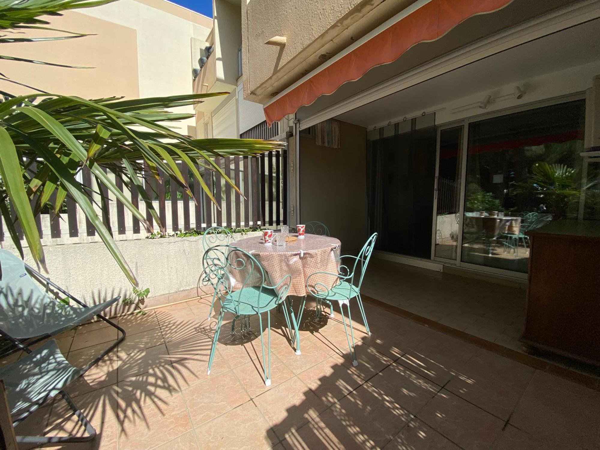 Sol-Y-Days Los Amigos, Studio 4 Couchages En Rez-De-Jardin, Avec Grande Terrasse Et Parking, A 250M De La Plage Le Grau-du-Roi Exteriör bild