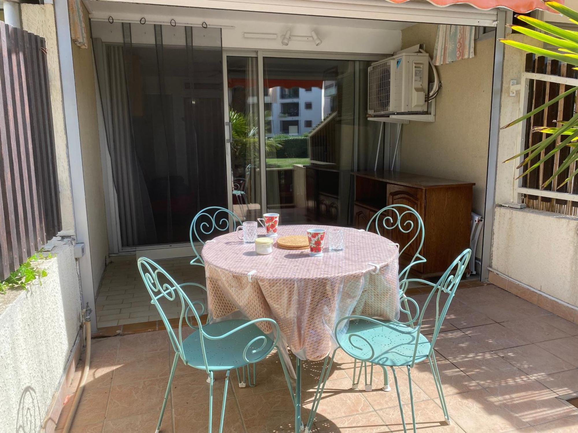 Sol-Y-Days Los Amigos, Studio 4 Couchages En Rez-De-Jardin, Avec Grande Terrasse Et Parking, A 250M De La Plage Le Grau-du-Roi Exteriör bild