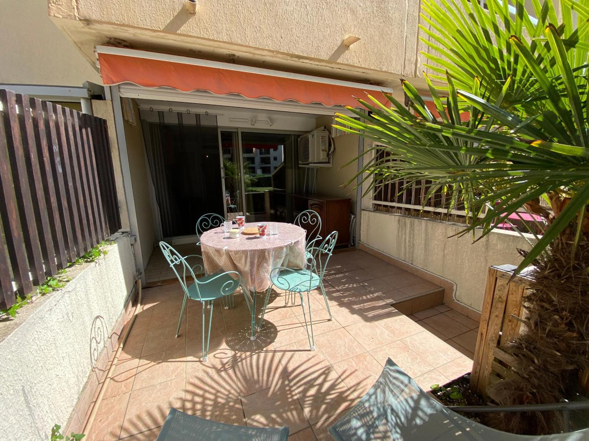 Sol-Y-Days Los Amigos, Studio 4 Couchages En Rez-De-Jardin, Avec Grande Terrasse Et Parking, A 250M De La Plage Le Grau-du-Roi Exteriör bild